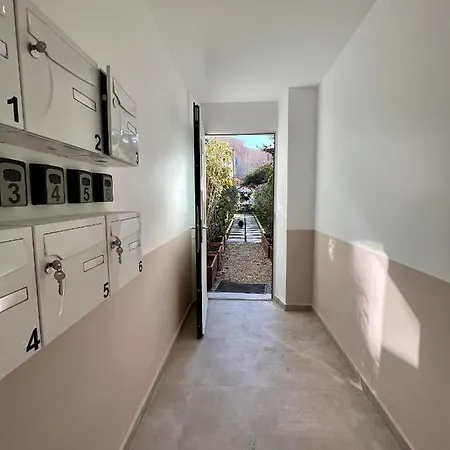 דירה L'orangerie Secret Garden In Old 4min