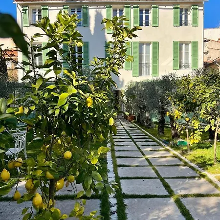 Appartement L'orangerie Secret Garden In Old 4min Antibes