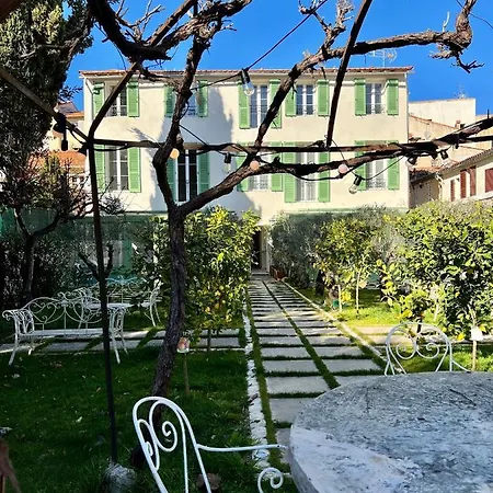 דירה L'orangerie Secret Garden In Old 4min