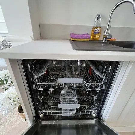 Amazing New In The Heart Of The Old Town Of * أنتيب